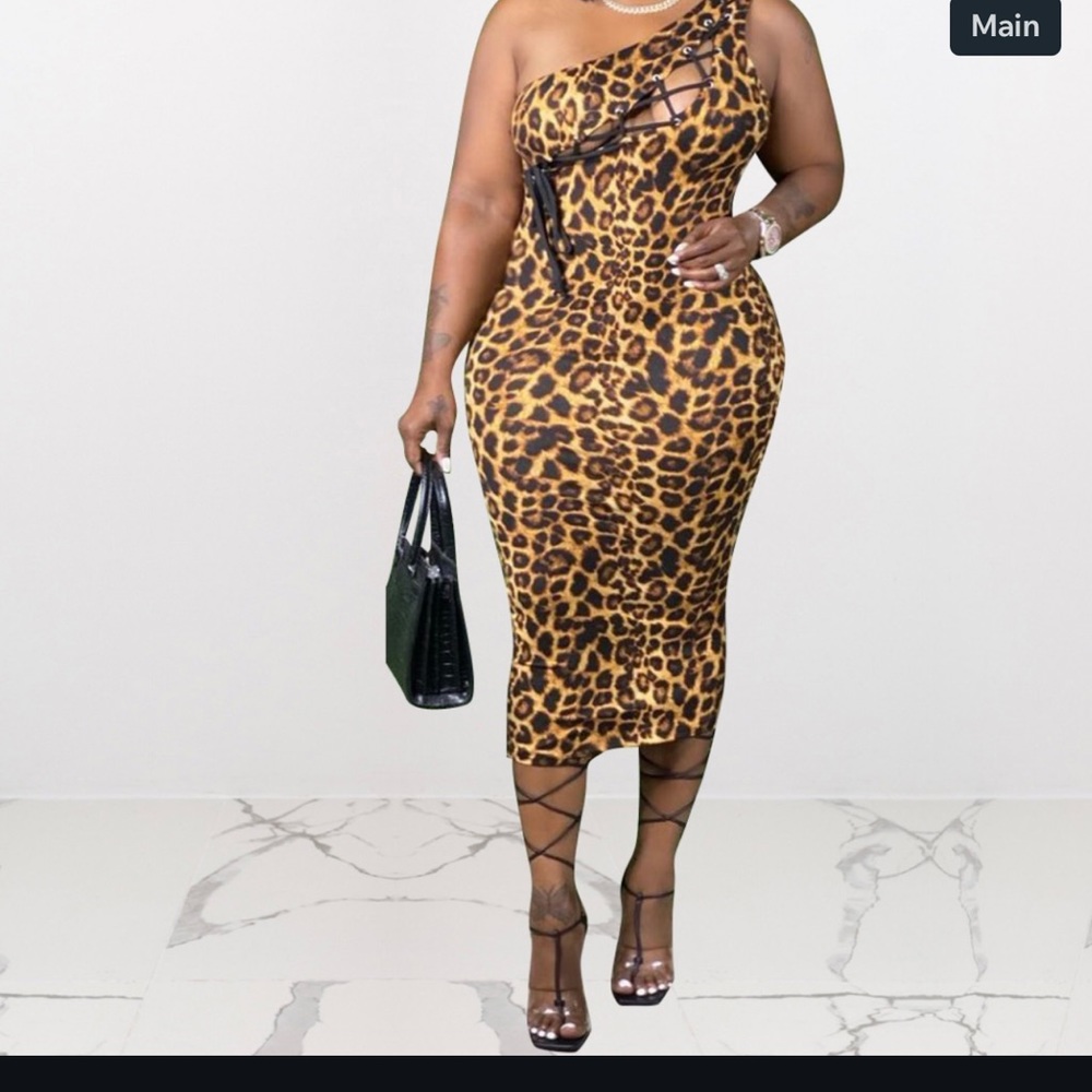 “BIANCA-1” CURVY Leopard Print Cut-Out One Sleeve Dress